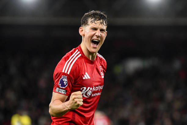 施加了巨大 施加了巨大