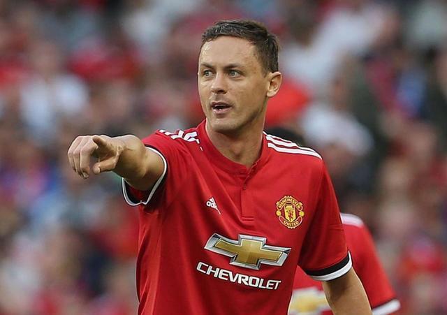 篮球场上 篮球场上