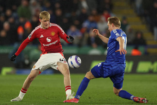 点球更多依 点球更多依